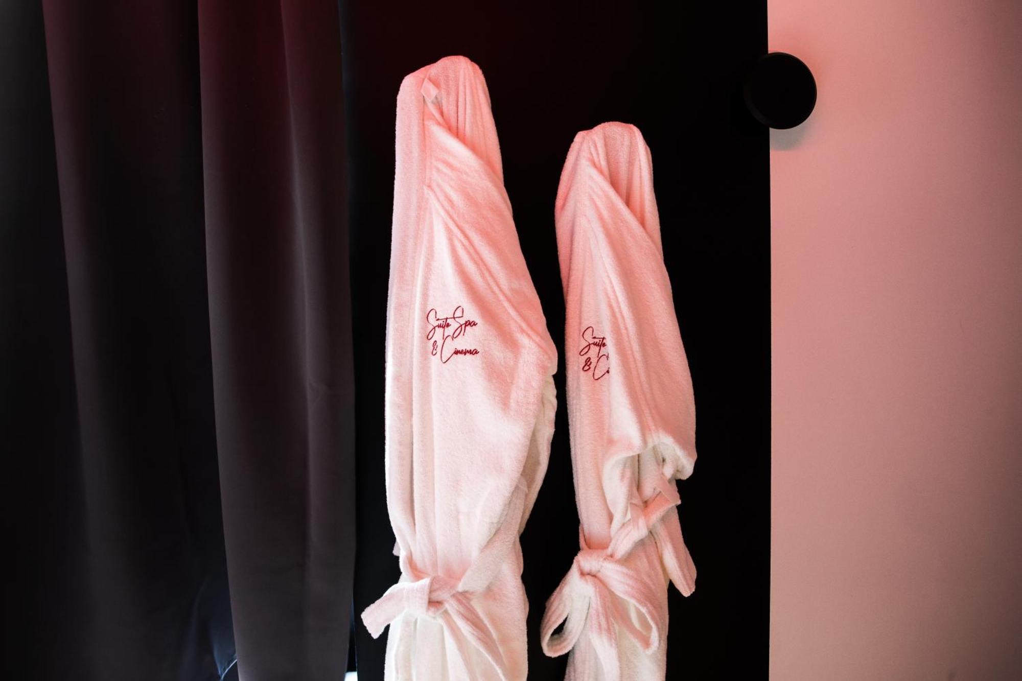 La Suite Spa & Cinema Saint-Lambert-du-Lattay 外观 照片